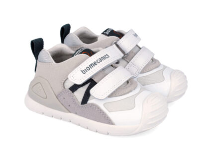 Adidași BIOMECANICS