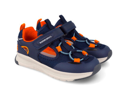 Adidași BIOMECANICS